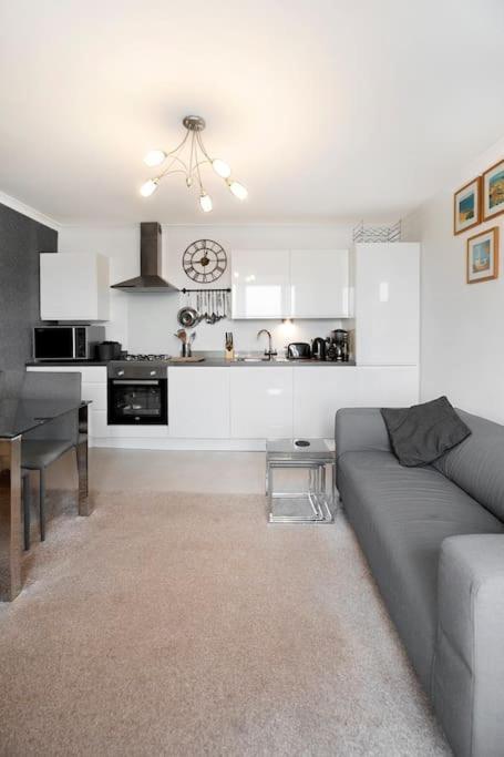 Beach Front Flat Shaldon With Parking Eksteriør billede