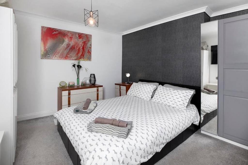 Beach Front Flat Shaldon With Parking Eksteriør billede